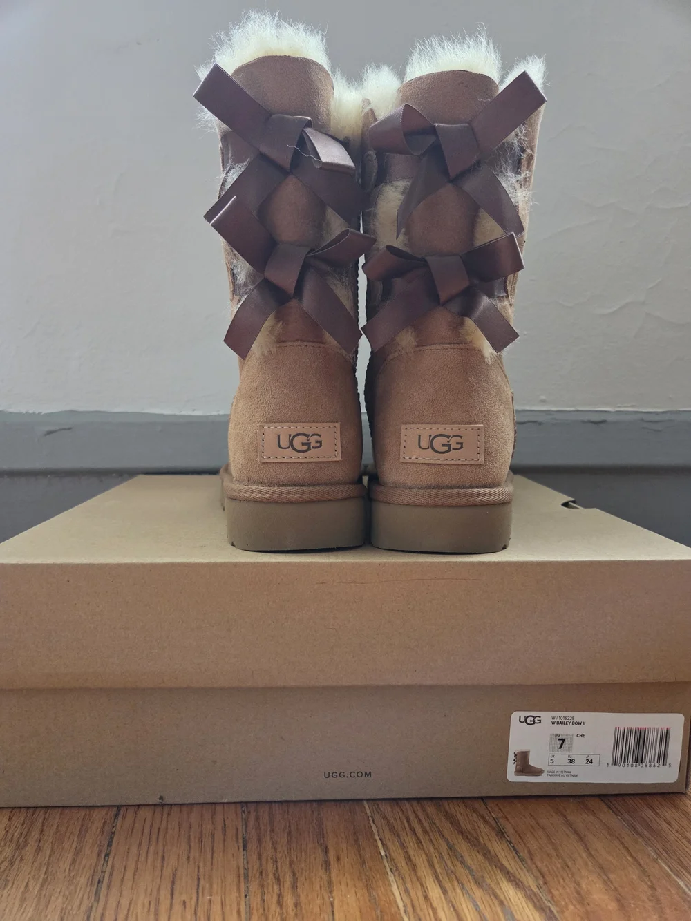UGG Bailey Bow II Genuine Shearling Boot - Chestnut